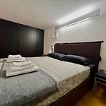 * * Luxury Bijoux in Brera - Centre of Milan * *